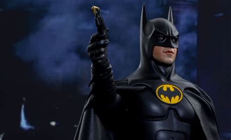 Just In Batman Returns MMS Sixth Scale Figure By Hot Toys Legacy Comics And Cards Trading