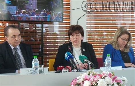 Министърът на туризма Стела Балтова с важна информация за плажовете на ...