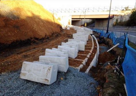 Magnumstone Gravity Retaining Walls E Architect