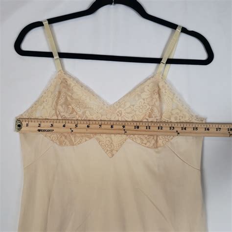 Vintage Vanity Fair Lingerie Slip Lace Beige Small Gem