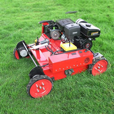 Fully Automatic Four Wheel Drive Remote Control Robot Lawn Mower Is