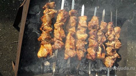 Шашлык из свинины на мангале