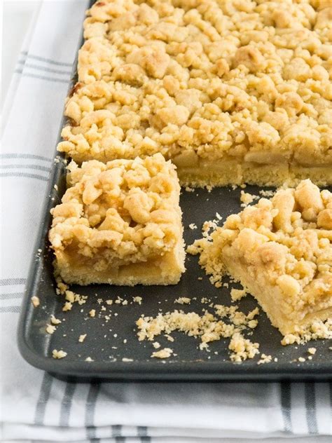 The Best Apple Streusel Sheet Cake Made With Fresh Apple Chunks And