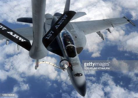 Us Navy Boeing Fa 18 Super Hornet Photos And Premium High Res Pictures