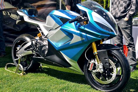 218 MPH Lightning Motorcycle’s LS-218 Electric Superbike - ElectricWhip