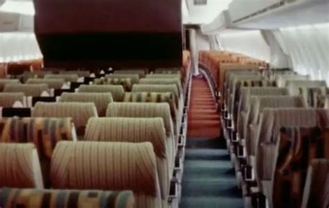 Iberia DC-10 cabin | Airplane interior, Aircraft interiors, Vintage ...