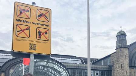 Hamburger Hauptbahnhof Waffen Aller Art Jetzt Verboten