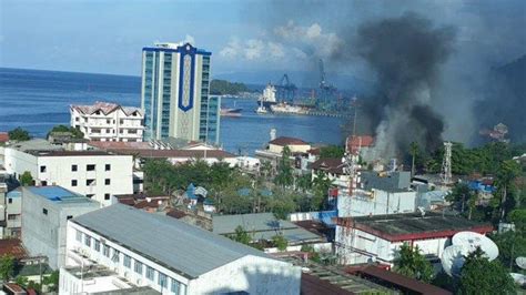 Kondisi Terkini Kerusuhan Di Papua Aksi Anarkis Berlanjut Massa Bakar