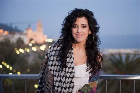 Lucía Pérez promociona en Londres su "Que me quiten lo bailao"