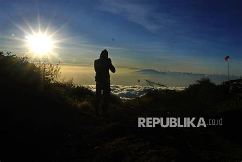 Jalur Pendakian Lawu Ditutup Sejak Jumat Dini Hari Republika Online