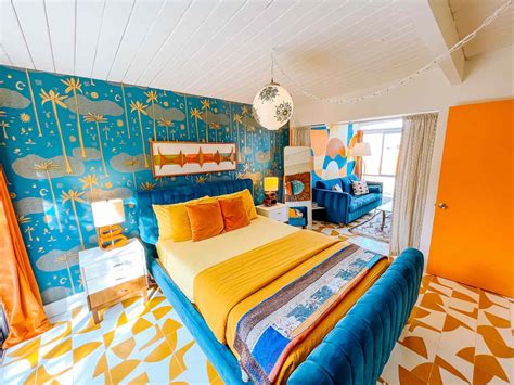 25 Eclectic Bedroom Ideas for a Unique Aesthetic
