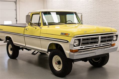 1972 F 250 With Rare Paint Scheme Has Us Longing For Days Gone By