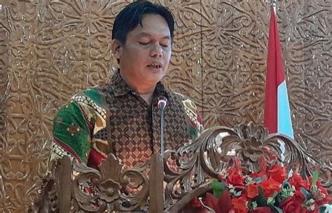 Siang Geah Wakili Fraksi PDIP Sampaikan Apresiasi Pada Peningkatan