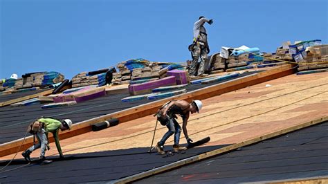 107277740 1690460064750 Gettyimages 1556778077 Hotweatherjpegv