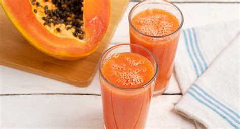 Los cinco increíbles beneficios de tomar jugo de papaya todos los días