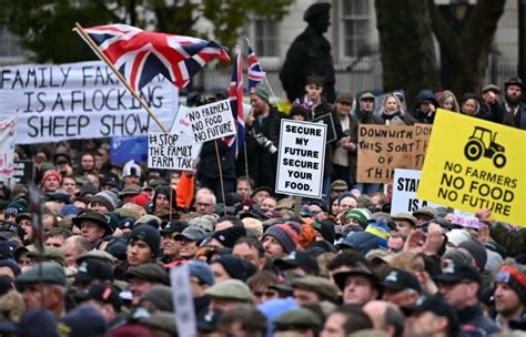 British farmers protest against ‘tractor tax’ on inheritance