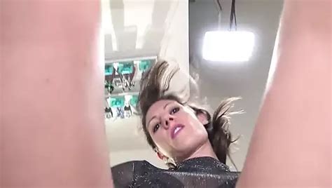 Lety Howl Dreier Auf Dem K Chentisch Anal Vaginal Doppelpenetration Alles Ist Auf Dem Men