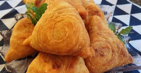 Resep Karipap Pastel Layer Bumbu Kari Oleh Vay Kitchen Cookpad