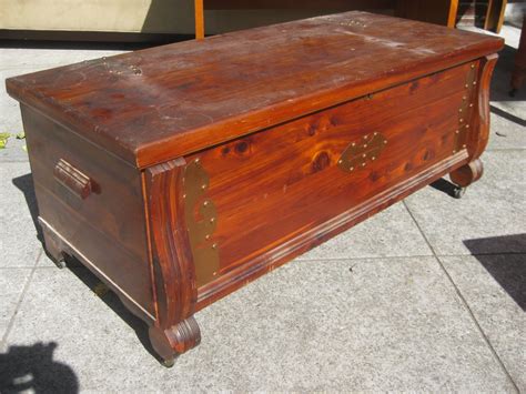 Uhuru Furniture And Collectibles Sold Small Cedar Chest 85