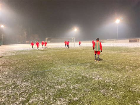 FV Rot Weiss Weiler Stellt Auf LED Flutlicht Um FV Weiler