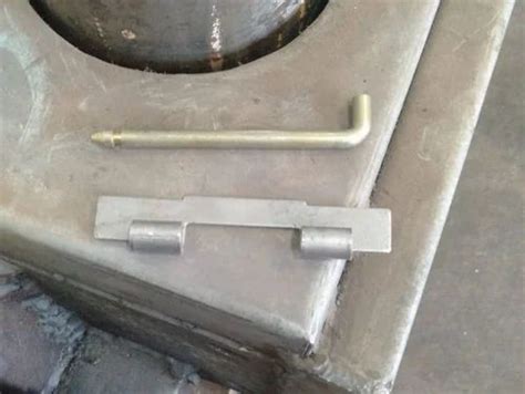 Iron Spring Loaded Hinges, Thickness: 1 - 1.5 mm, Size: 2 Inch at best price in Indore