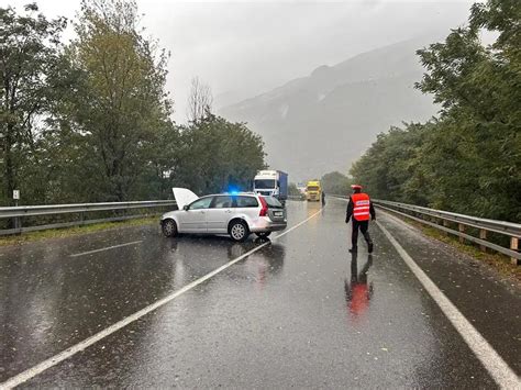 Scontro Frontale Sulla Statale A Darfo Strada Chiusa E Code