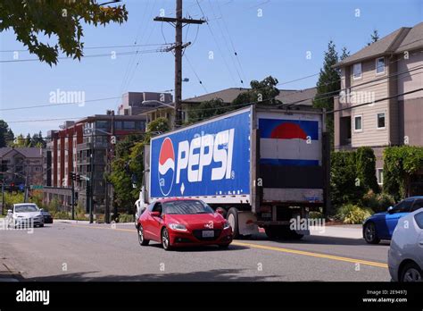 Pepsi Lkw Stockfotos Und Bilder Kaufen Alamy