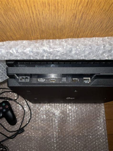 Yahooオークション Ps4 Pro 本体 Cuh 7200bb01 1tb ジェット・ブラ