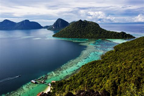 Travel Photography Bohey Dulang Island Tun Sakaran Marine Park Borneo