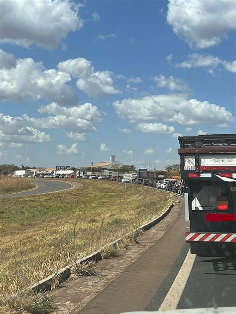 Retomada Das Obras Do Viaduto Na BR 020 Causa Congestionamento Na