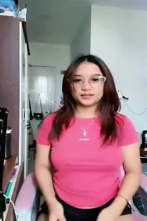 Telegram Pukze Yanie Full Face Sepong Dildo Ungu Ngangkang