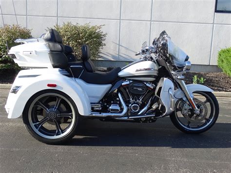 New 2020 Harley Davidson Trike Tri Glide CVO FLHTCUTGSE CVO Trike In