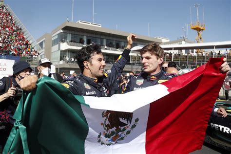 Verstappen Manda Mensaje A Checo