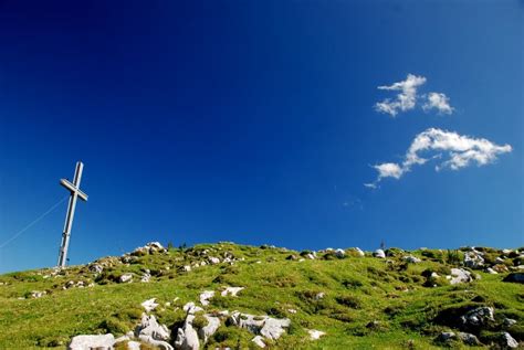 Wandern Ber Den Sarstein Urlaub In Obertraun Krippenstein