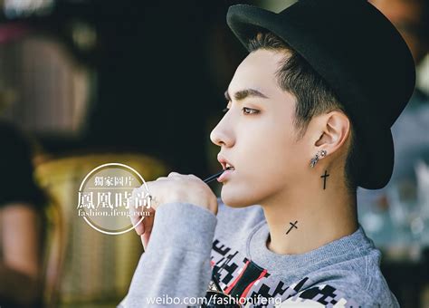 吴亦凡 Kriswu Wuyifan Wu Yi Fan Kris Wu Fashion Earrings