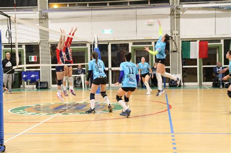 Pallavolo Femminile Serie C Il Terracina Sconfitto A Roma Nella Prima