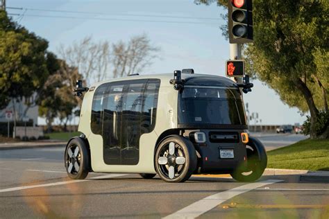 Zoox robotaxi reaches public roads in California | Automotive News Europe