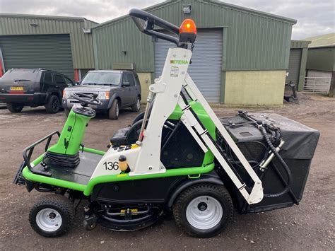 Etesia H124 DX 4x4 High Tip Mower Abbotts Machinery