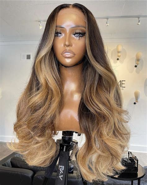 Pin By Tatiana Mosquera On Tatiana Blonde Hair Makeup Honey Blonde Hair Hair Braid Videos