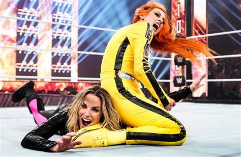 Becky Lynch E La Faida Con Trish Stratus Che Perdita Di Tempo Donne