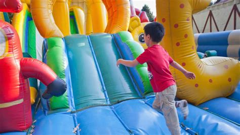 Worlds Biggest Bounce Castle Launches Us Tour Mental Floss