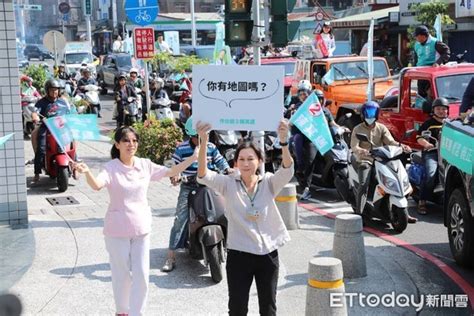 影／吳虹醫師不要看！ 陳其邁掃街被美魔女護理師反撩：「要去你心裡的路」 Ettoday政治新聞 Ettoday新聞雲