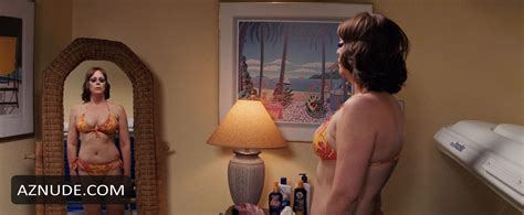 JAMIE LEE CURTIS Nude AZNude