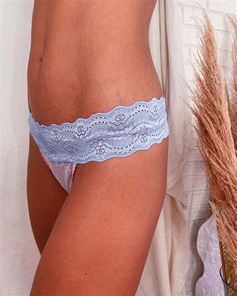 Calcinha tanga de renda rosa e azul vovó Bribri Lingerie perfeita é aqui