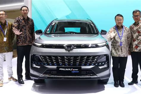 Hadir Dengan Penyegaran Baru Wuling New Almaz RS Tampil Perdana Di