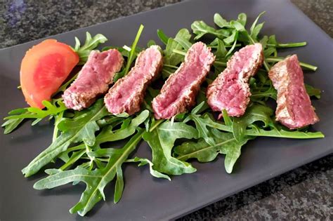 Tagliata Di Manzo Con Rucola E Grana I Segreti Per Preparare Una Carne