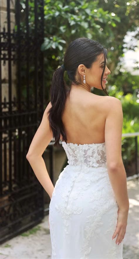 Sexy Strapless Allover Lace Fit And Flare Wedding Dress With Sweetheart Neckline