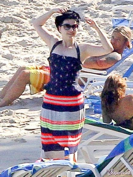 Hot Sexy Amarie Lee Bikini Pics