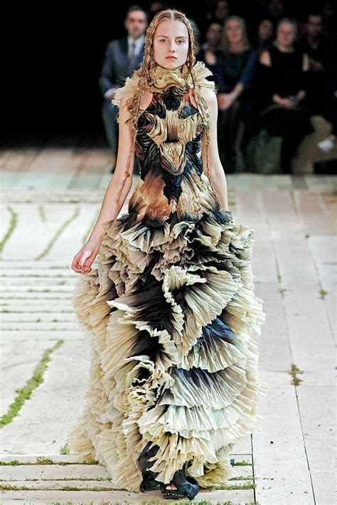 Alexander Mcqueen Spring Ready To Wear Fashion Show Mcqueen