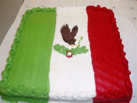 Mexican Flag Cake - CakeCentral.com